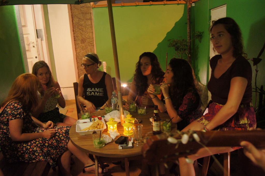 Chill On The Beach Hostel Rio de Janeiro Exterior photo